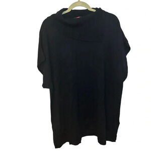 VINCE CAMUTO BLACK PONCHO SWEATER